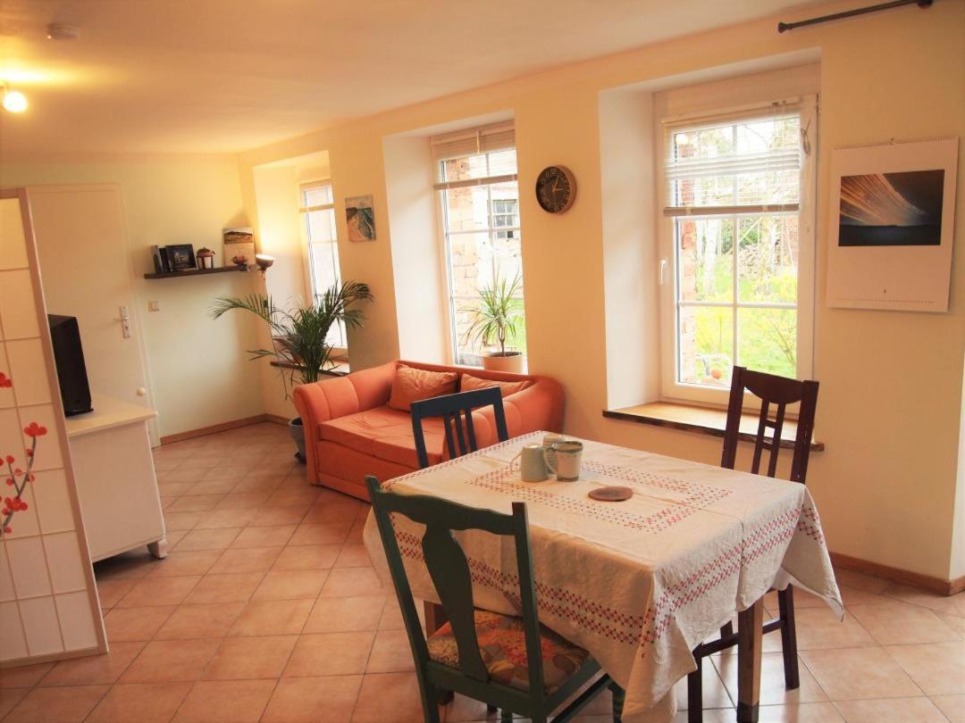 Neu Im Mit Idyllischem Innenhof Und Naturgarten Apartment